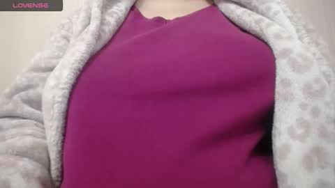 lenagolden online show from 01-14-26, 01:17