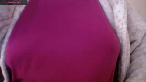 lenagolden online show from 04-12-26, 11:48