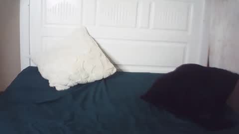 Snapshot of lenah6 chatting on 03-10-26, 02:49 lenah6 online show from 03-10-26, 02:49