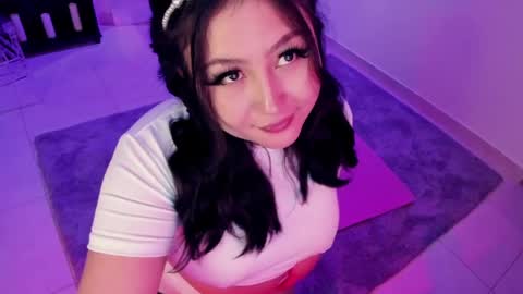 Snapshot of lenasweetx chatting on 05-12-26, 11:13 Lenna Kang online show from 05-12-26, 11:13