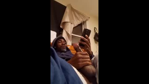Snapshot of lencran83 chatting on 05-12-26, 01:14 lencran83 online show from 05-12-26, 01:14