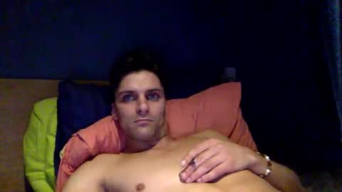 Armando online show from 10-31-25, 02:40