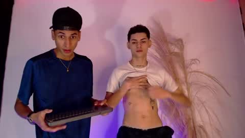 Lenner INDEPENDENT MODEL online show from 01-06-25, 02:04