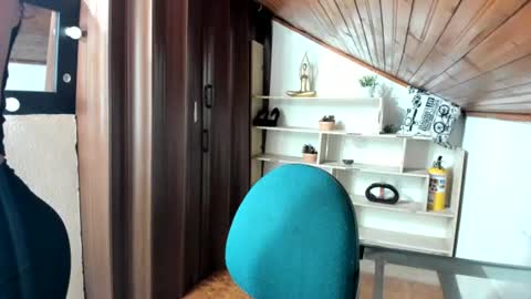 Snapshot of lennox_amy chatting on 07-16-26, 01:06 lennox_amy online show from 07-16-26, 01:06