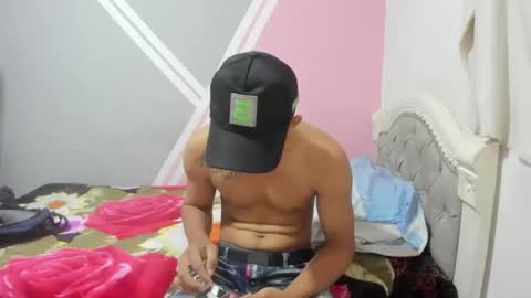 lenuam_and_tiffany online show from 02-06-25, 02:22