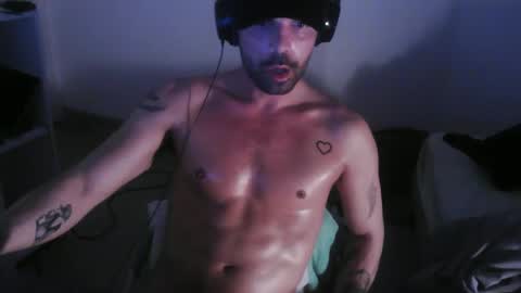 Snapshot of leo1991lol chatting on 01-07-25, 01:38 leo1991lol online show from 01-07-25, 01:38