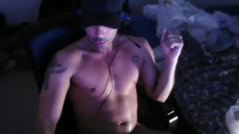 Snapshot of leo1991lol chatting on 10-25-25, 05:15 leo1991lol online show from 10-25-25, 05:15