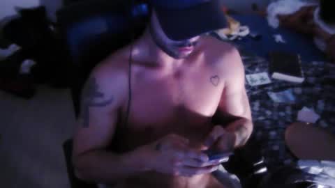 Snapshot of leo1991lol chatting on 11-15-25, 08:22 leo1991lol online show from 11-15-25, 08:22