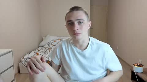 Snapshot of leo__miller chatting on 06-01-26, 01:40 LEO online show from 06-01-26, 01:40