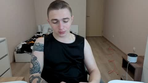 Snapshot of leo__miller chatting on 06-05-26, 04:41 LEO online show from 06-05-26, 04:41