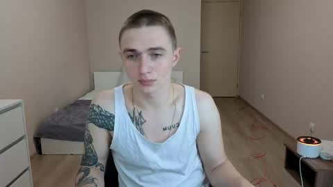 Snapshot of leo__miller chatting on 06-07-26, 04:33 LEO online show from 06-07-26, 04:33