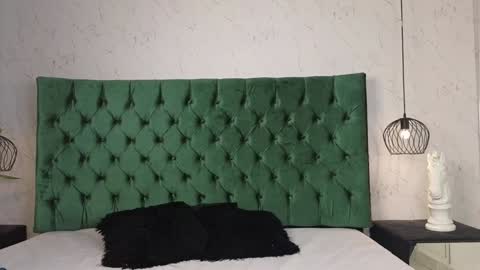 Snapshot of leo_delvey chatting on 12-17-24, 03:06 leo online show from 12-17-24, 03:06