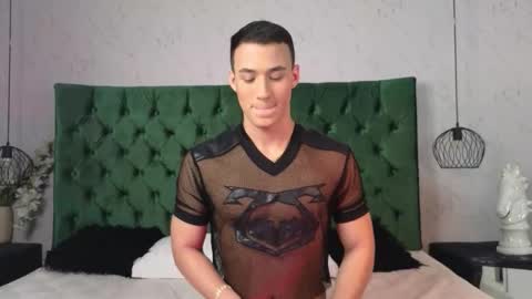 Snapshot of leo_delvey chatting on 10-09-25, 11:08 leo online show from 10-09-25, 11:08