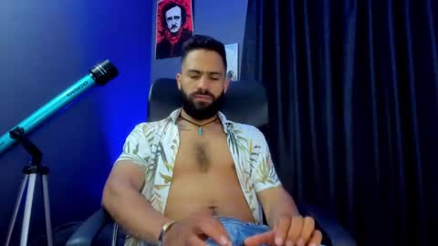 Snapshot of leo_diaz01 chatting on 12-29-24, 05:12 Leo Diaz online show from 12-29-24, 05:12