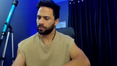 Snapshot of leo_diaz01 chatting on 02-04-25, 03:54 Leo Diaz online show from 02-04-25, 03:54