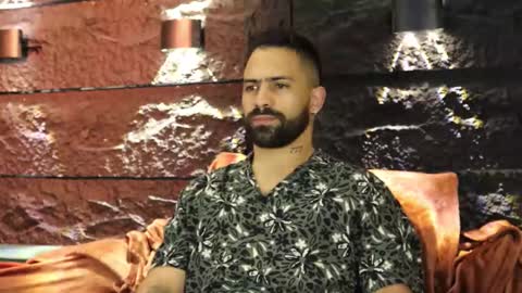 Snapshot of leo_diaz01 chatting on 10-05-25, 02:21 Leo Diaz online show from 10-05-25, 02:21