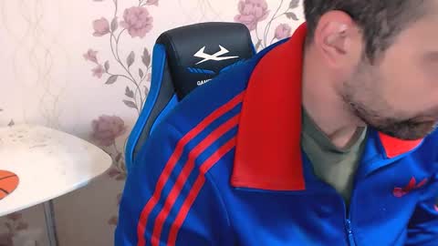 Snapshot of leo_gianni chatting on 05-03-26, 05:08 Leo Gianni online show from 05-03-26, 05:08