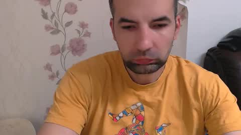 Snapshot of leo_gianni chatting on 05-18-26, 05:35 Leo Gianni online show from 05-18-26, 05:35
