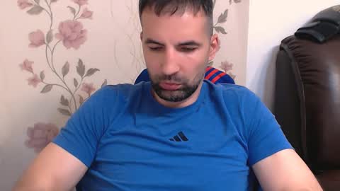 Snapshot of leo_gianni chatting on 05-23-26, 02:21 Leo Gianni online show from 05-23-26, 02:21