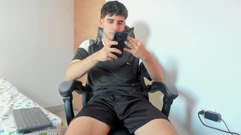 Leo Jones online show from 01-20-25, 10:04