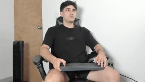 Leo Jones online show from 12-20-25, 10:50