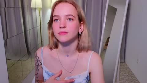 Snapshot of leo_lulu chatting on 12-04-24, 03:43 Ashly online show from 12-04-24, 03:43