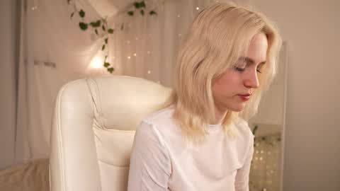 Snapshot of leo_lulu chatting on 12-02-25, 04:46 Ashly online show from 12-02-25, 04:46