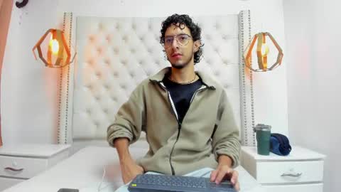 Snapshot of leo_sanz6 chatting on 06-13-26, 12:25 LEO online show from 06-13-26, 12:25