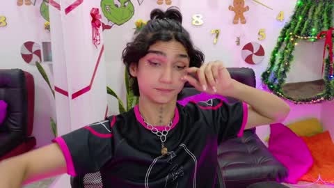 Snapshot of leoadamss chatting on 12-18-24, 08:14 Leo online show from 12-18-24, 08:14