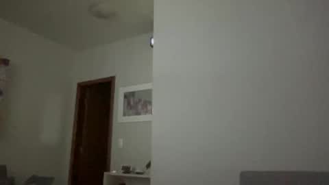 Leo Wolf online show from 11-26-25, 05:52