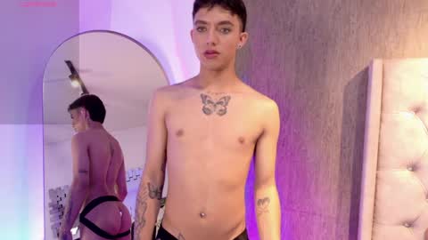 leohard_ online show from 04-11-26, 11:58