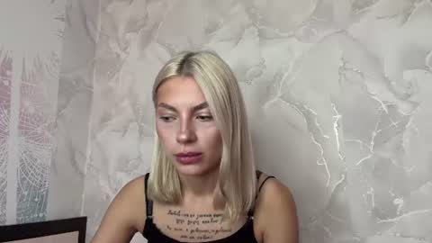 Snapshot of leomaainslie chatting on 07-15-26, 07:13 Adele online show from 07-15-26, 07:13