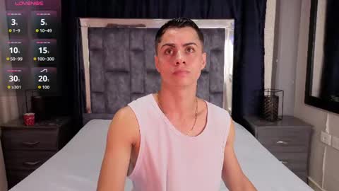 Snapshot of leomonnroe chatting on 06-21-26, 05:26 leomonnroe online show from 06-21-26, 05:26