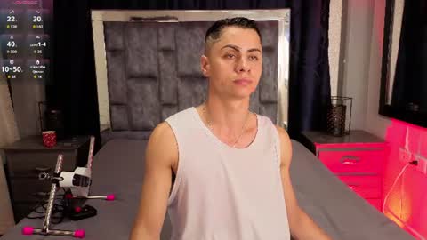 Snapshot of leomonnroe chatting on 07-12-26, 07:16 leomonnroe online show from 07-12-26, 07:16