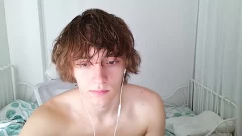 Leon online show from 06-13-26, 01:47