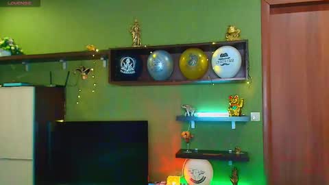 Leona tracie online show from 02-28-26, 12:06