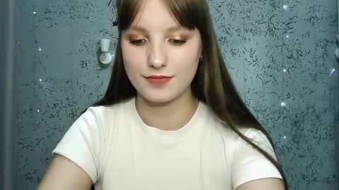 Leonaalove online show from 10-29-25, 08:49