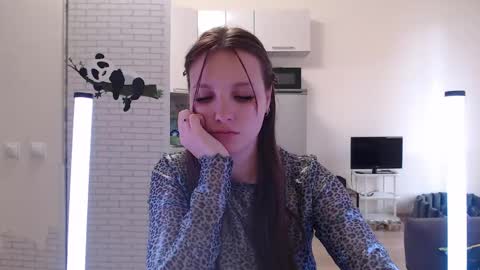 Leonaalove online show from 04-23-26, 01:13