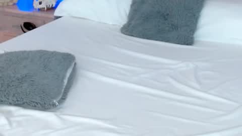 LUCY online show from 10-23-25, 09:35