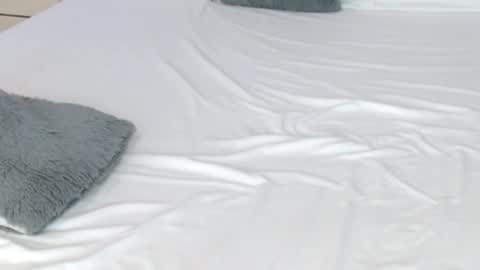 LUCY online show from 12-20-25, 11:01