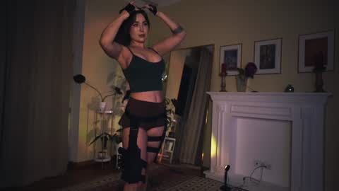 Snapshot of leonamell chatting on 01-18-25, 09:13 Leo online show from 01-18-25, 09:13