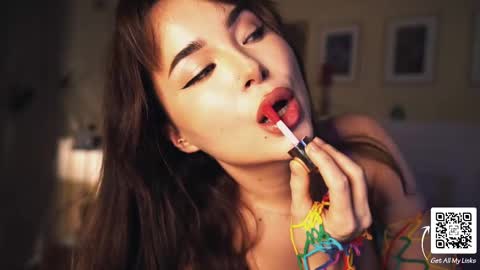 Snapshot of leonamell chatting on 02-22-25, 08:53 Leo online show from 02-22-25, 08:53