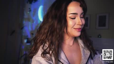 Snapshot of leonamell chatting on 02-24-25, 12:09 Leo online show from 02-24-25, 12:09