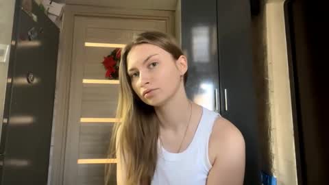 Lina online show from 01-16-26, 09:35