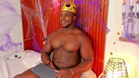 Leandro jones online show from 10-30-25, 04:47