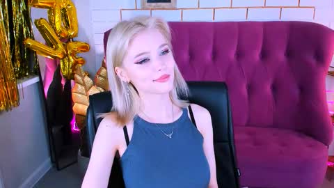 Snapshot of leonastone chatting on 09-20-25, 05:14 leonastone online show from 09-20-25, 05:14