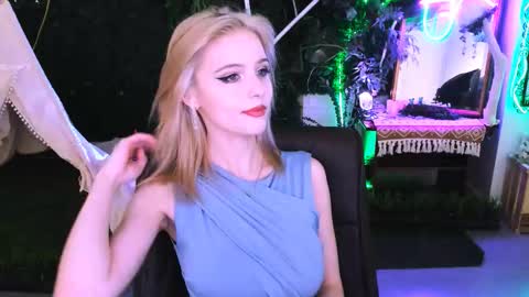 Snapshot of leonastone chatting on 11-28-25, 06:10 leonastone online show from 11-28-25, 06:10