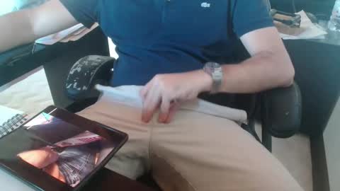 Snapshot of leone44 chatting on 05-26-26, 08:32 angel e sonia online show from 05-26-26, 08:32
