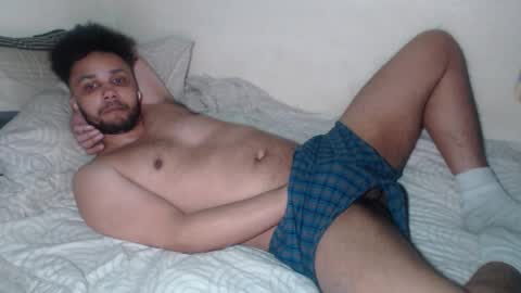 Snapshot of leonevans33 chatting on 02-15-26, 09:11 LSE online show from 02-15-26, 09:11