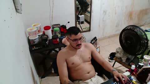 leonino231 online show from 12-22-25, 05:04